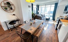 Simply Comfort. Elegant Apartments Dan Lecki