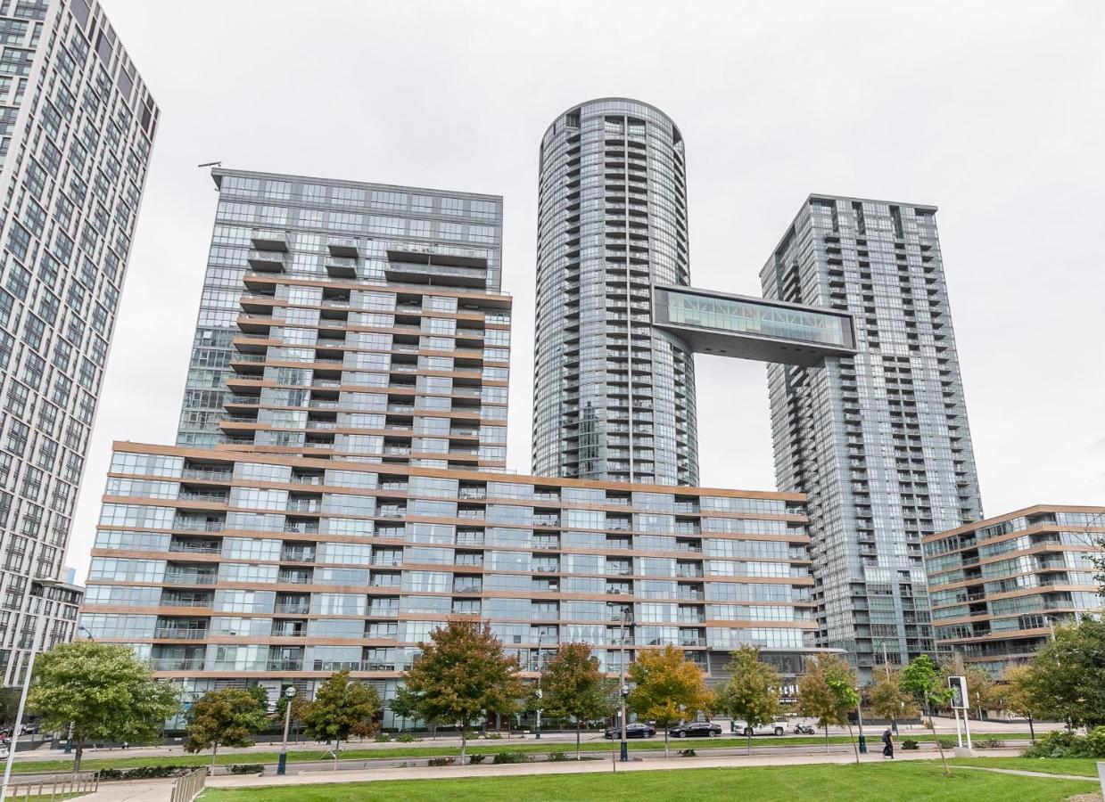 Simply Comfort. Elegant Apartments Dan Lecki Toronto Esterno foto